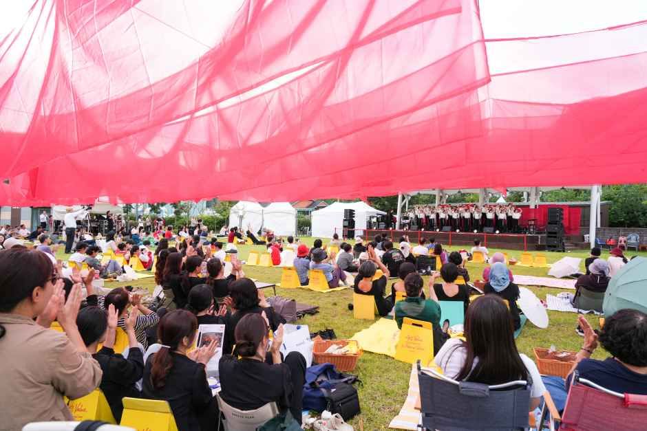 Gyecchon [休] Book & Music Festival