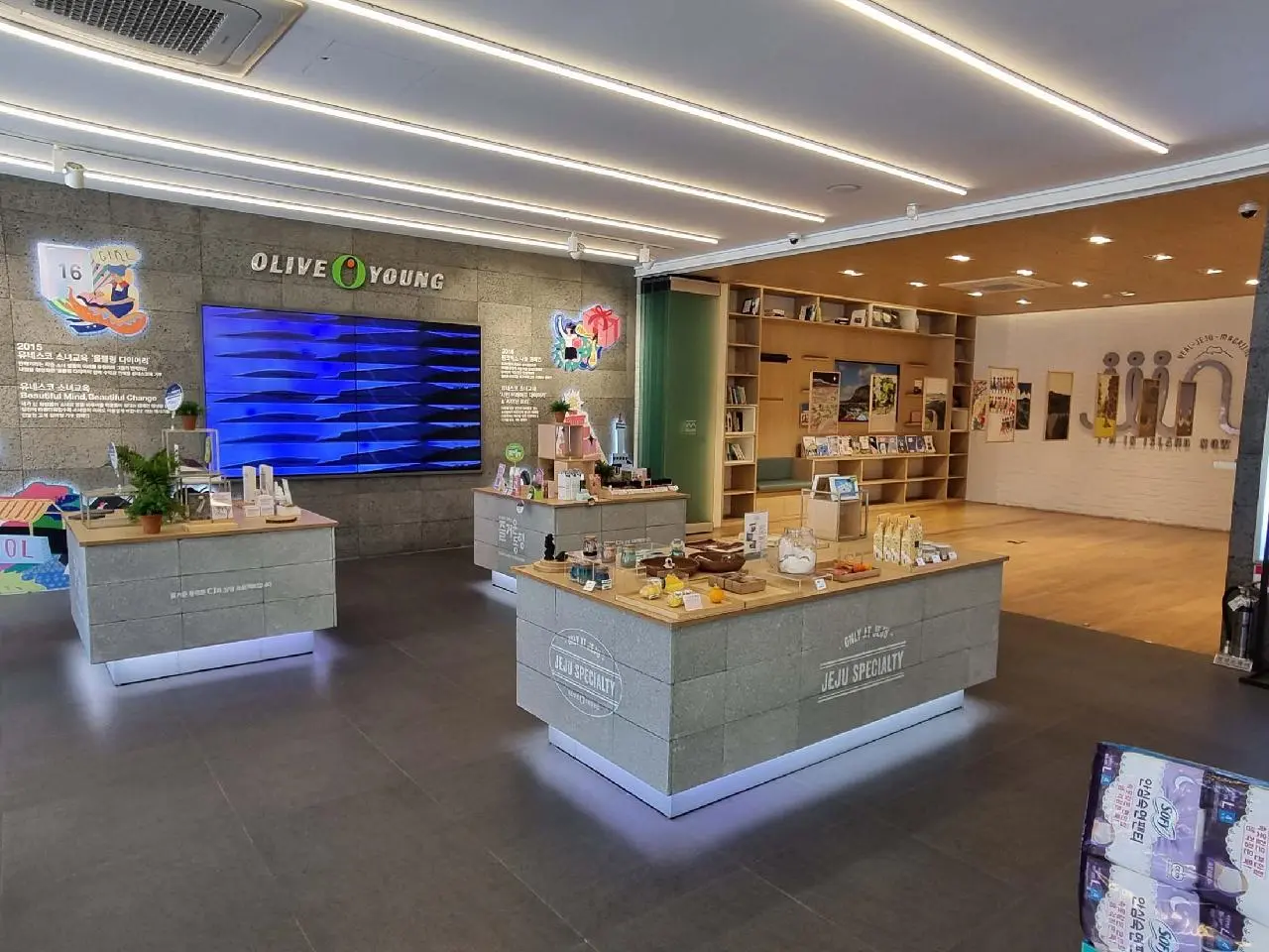K-Beauty in Jeju: A Skincare Shopping Guide for Social Media Influencers