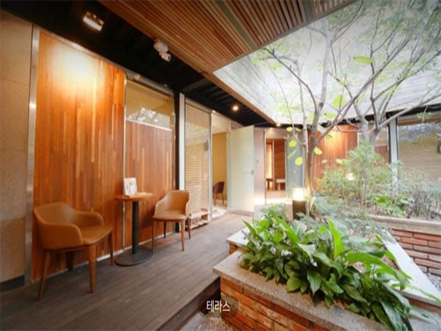 A Spa & Massage Guide for Solo Traveling Women in Seomyeon, Busan