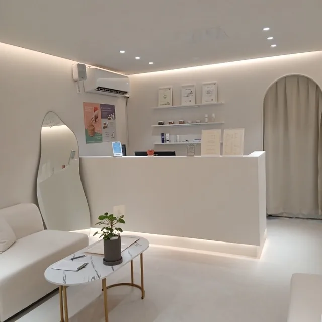 Luxury K-Beauty Experiences in Seongsu: An English-Friendly Facial & Body Care Guide