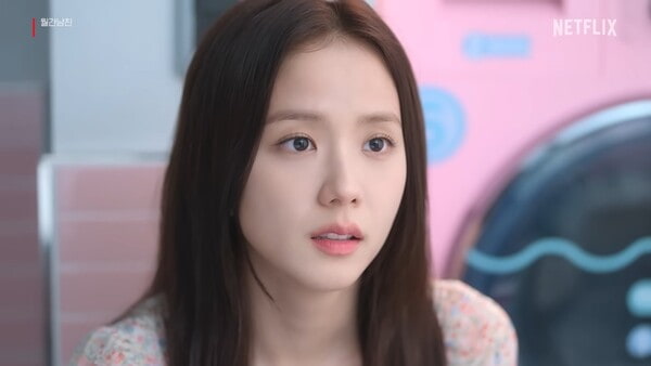 "얼굴이 다했다" 지수, 발연기 논란 비웃는 '미친 비주얼'…'월간남친' 넷플릭스 1위 점령 [스한:초점]