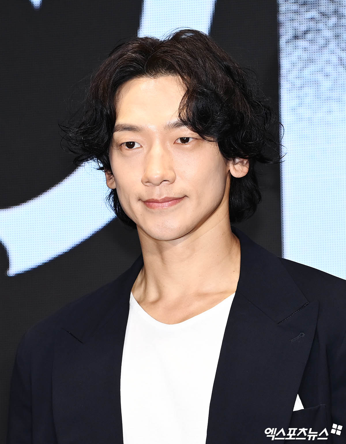 '김태희♥' 비, 스태프 식사 전액 결제 '미담'…"돈 많이 벌게 되면" 이유도 '훈훈' (살롱드립)
