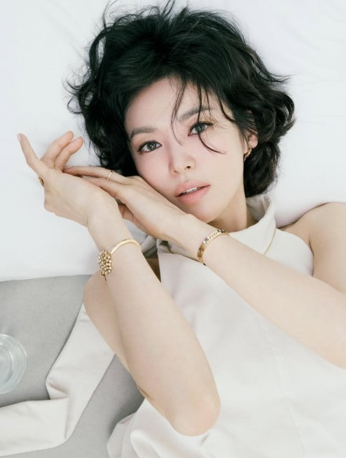 美쳤다 송혜교 "경의로운 얼굴" 갱신…과감+파격 노출 '완성'은 완벽 비주얼