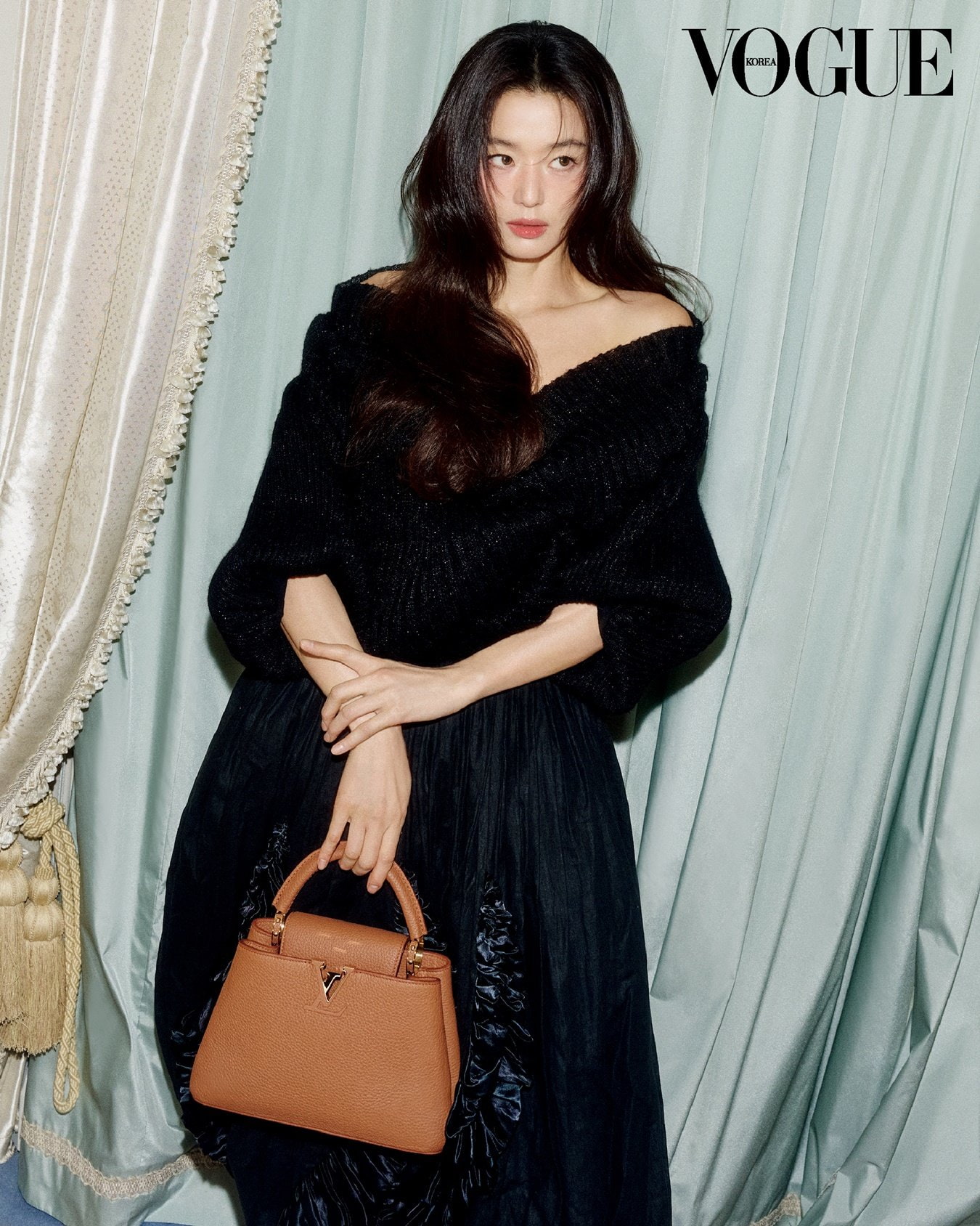 [Material de imagen] Vogue edición de abril_actriz Jeon Ji-hyun (1).jpg