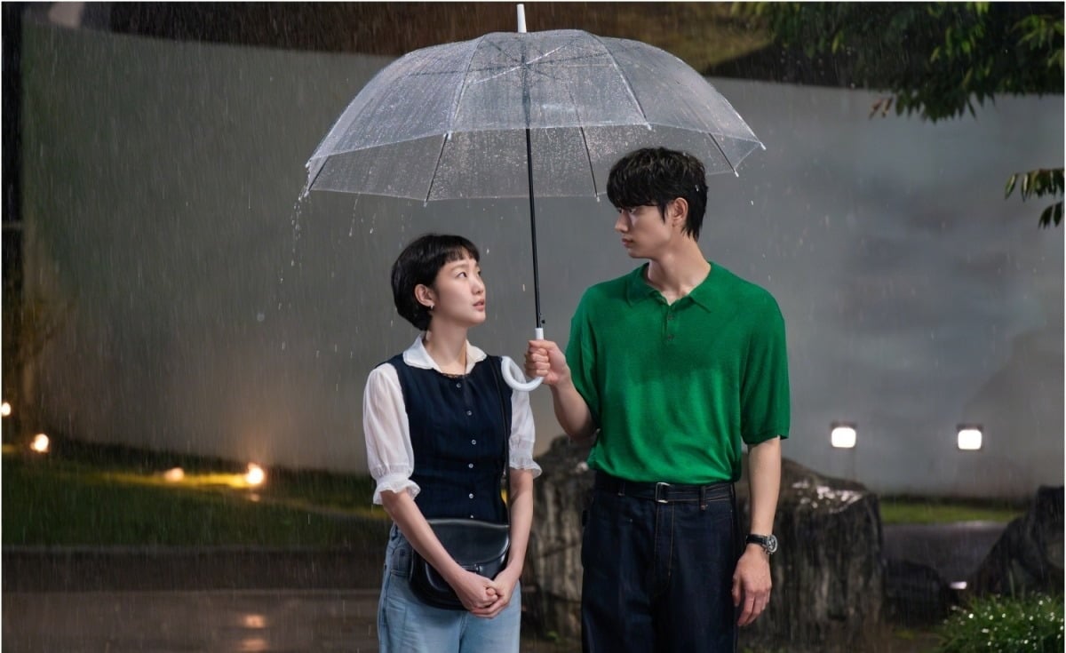 김고은, ♥커플 사진 공개됐다…상대는 10살 연하, 핑크빛 데이트 포착 ('유미의세포들3')