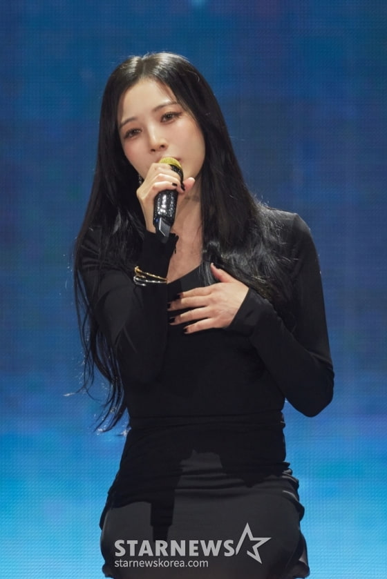 가수 보아가 12일 서울 고척스카이돔에서 진행된 에스엠타운 라이브 2025 '더 컬처, 더 퓨처' 인 서울(SMTOWN LIVE 2025 'THE CULTURE, THE FUTURE' in SEOUL) 콘서트에서 멋진 무대를 펼치고 있다. /사진제공=SM엔터테인먼트 2025.01.12 /사진=이동훈 photoguy@