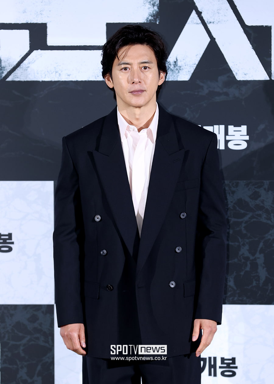 [포토S] 고수, '살아 있는 조각상'