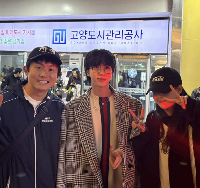 BTS 진, 기안84·지예은 만났다…콘서트서 포착된 찐우정