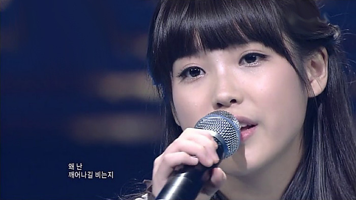 2008년 ‘KBC 파워루키’ 무대. 환호 대신 쏟아지는 야유를 침묵으로 견뎌내던 15세 소녀의 여린 모습. 그날의 비웃음은 훗날 세상을 침묵시킨 독기가 되었다. 세계일보 자료사진