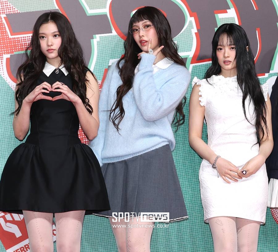 [단독]해린·혜인 코펜하겐 포착→하니도 있었다…뉴진스 활동재개인가