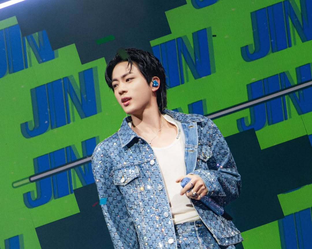BTS 진, 혼자 앨범 크레디트 빠진 이유 "욕심 부렸다면 몇 달 늦어졌다"