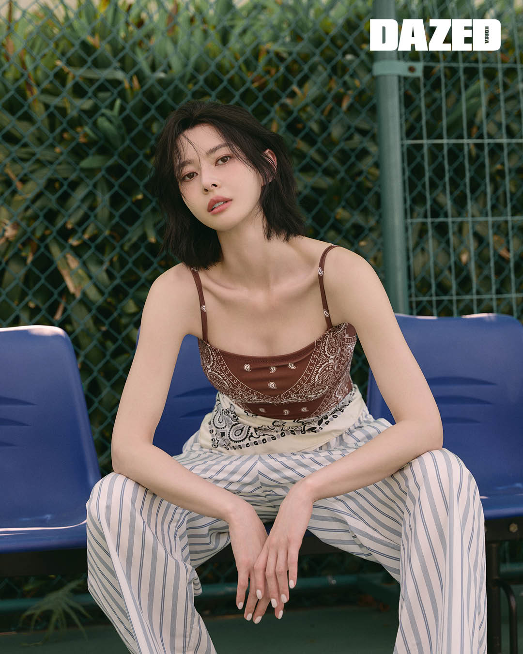 베트남 다낭에서 포착된 권나라, 여름 휴가룩의 정석