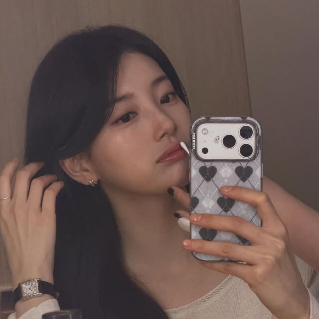 Suzy, reminds me of her debut days... unchanged first-love visuals