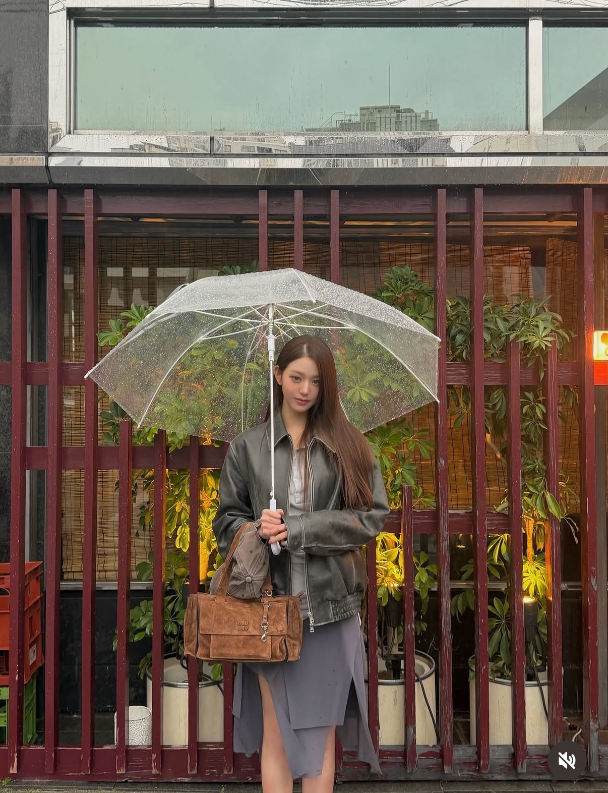 Jang Wonyoung, beauty that shines even on a rainy day... 'Goddess of mood' [N Shot]