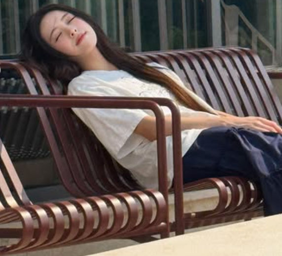 눈 감고도 이 미모?…있지 유나, 청순미 가득 '꾸안꾸' 아우라
