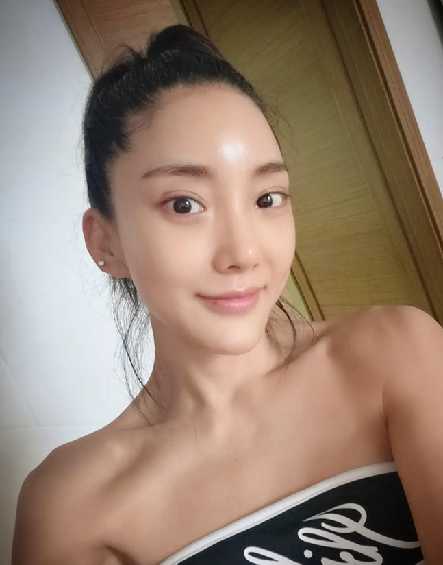 "몰라보게 예뻐졌다더니..." 바다, 진한 화장 지우고 공개한 민낯 '감탄'