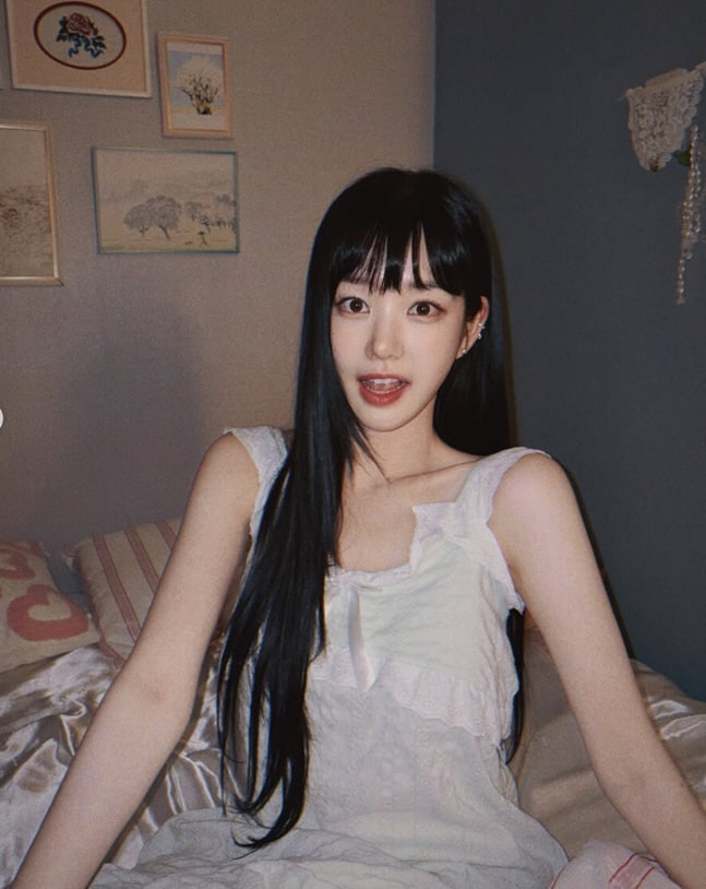 '견미리 딸' 이유비, '90억 한남동 집' 금수저의 침실…순백 파자마 입은 '공주님 미모'