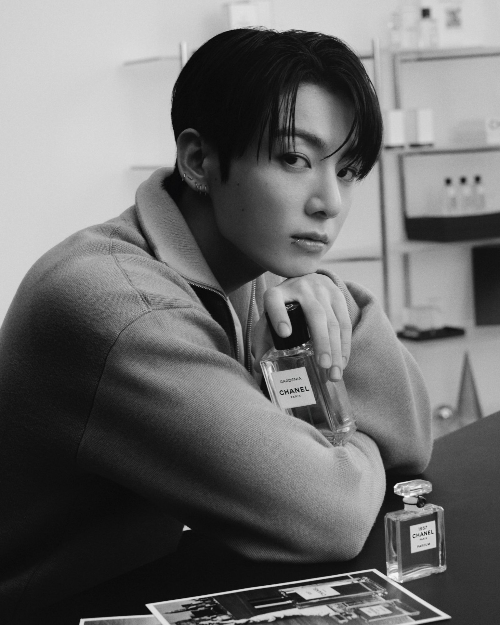 BTS 정국, 샤넬 향수도 통했다…‘1957’ 글로벌 품절 행렬