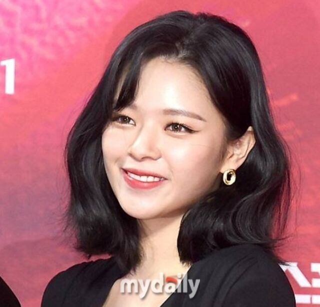 정연, 11년만 JYP와 결별…"두려웠지만, 트와이스 멤버+팬들 덕분 용기내" [전문]