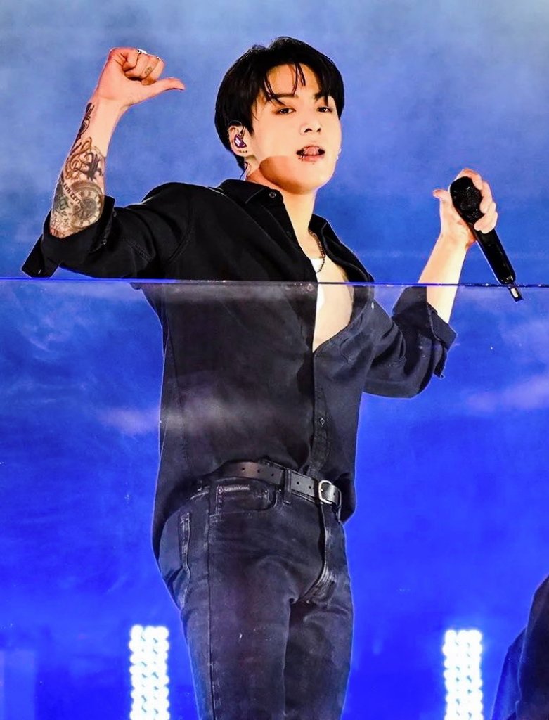 BTS 정국, 생일에 뉴욕 타임스스퀘어 장악…中팬클럽 '하루 576회' 쏜다