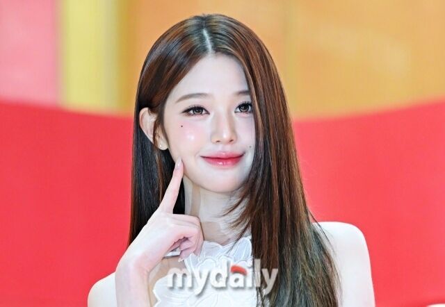 Jang Wonyoung even postpones eating… "I shower for an hour; my body has to be 100% clean"