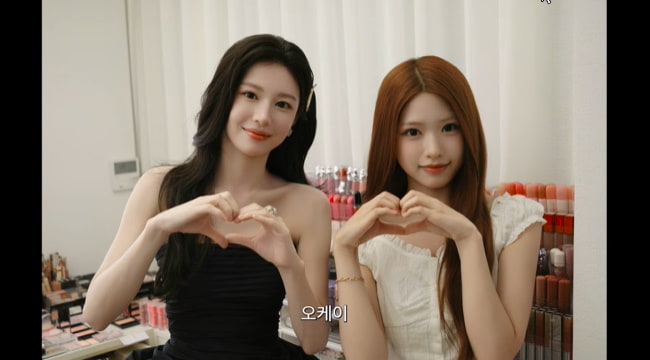 RESCENE’s Zena Meets Her Lookalike Go Youn-jung… “Much Younger and Prettier,” She Says, Even Exchanging Numbers