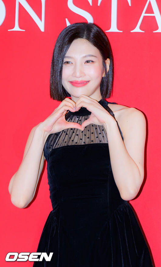 [Photos] Red Velvet’s Joy’s Dramatic Transformation with a Short Haircut
