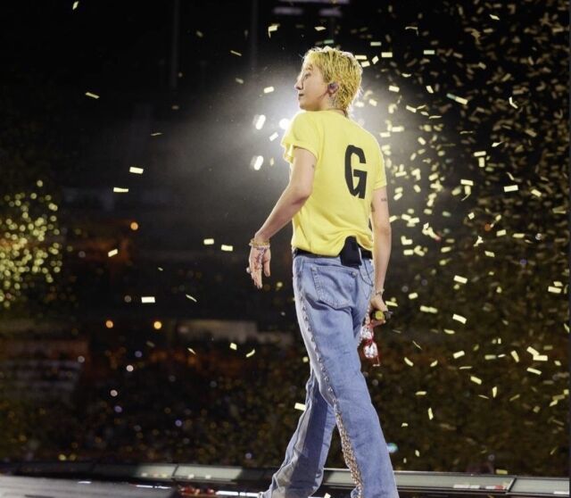 GD Reveals a “Delicious Photo Zip” from the Auckland Concert