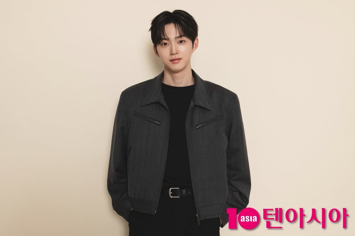 The Café Part-Timer Who Appeared for 5 Seconds on ‘Hangout with Yoo’ Became a Lead Actor… Choi Geon: “My Social Media Followers Are Increasing in Real Time” [Interview]