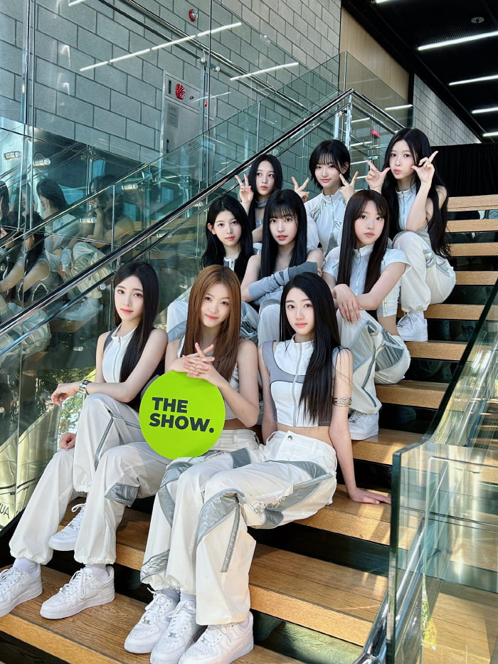A2O LITE, No. 1 on “The Show” Just 7 Days After Debut… “We Took No. 1 Without Selling a Single Album”