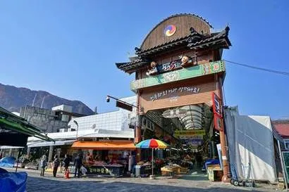 A Guide to Jeongseon Arirang Market on the 2nd and 7th, Walking to the Rhythm of the 1966 Market