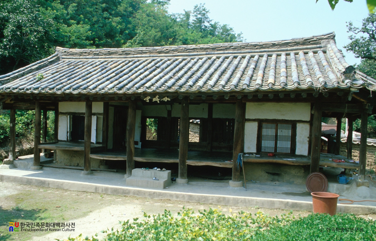 How to Walk from Bongmujeong, the 'Village Hall' of Bongmudong Since 1875, to Dokjwam and Bongmutoseong