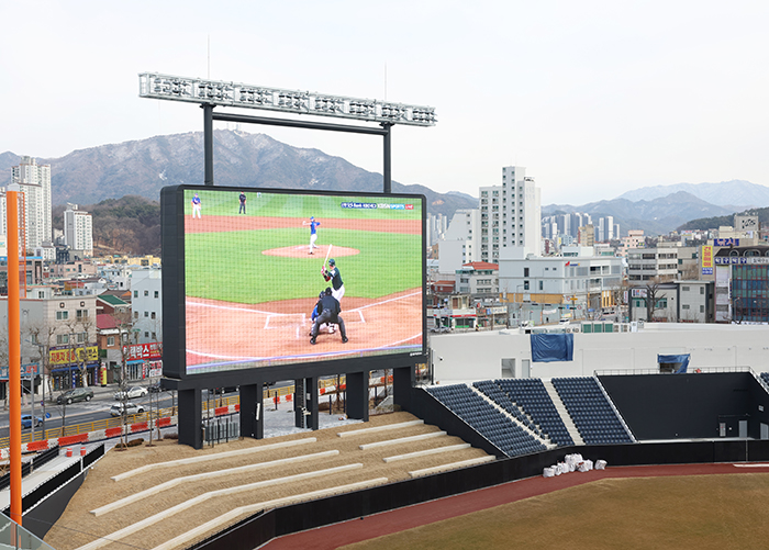 These are the interior facilities of Daejeon Hanwha Life Ballpark..
