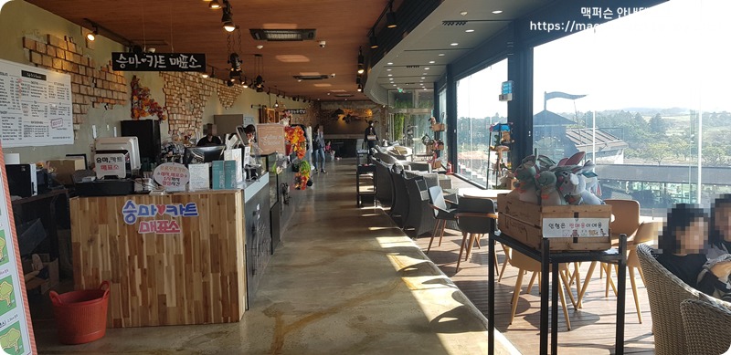 Deureukmda, where horse riding, karting, and a cafe are all in one on Beonyeong-ro 2454