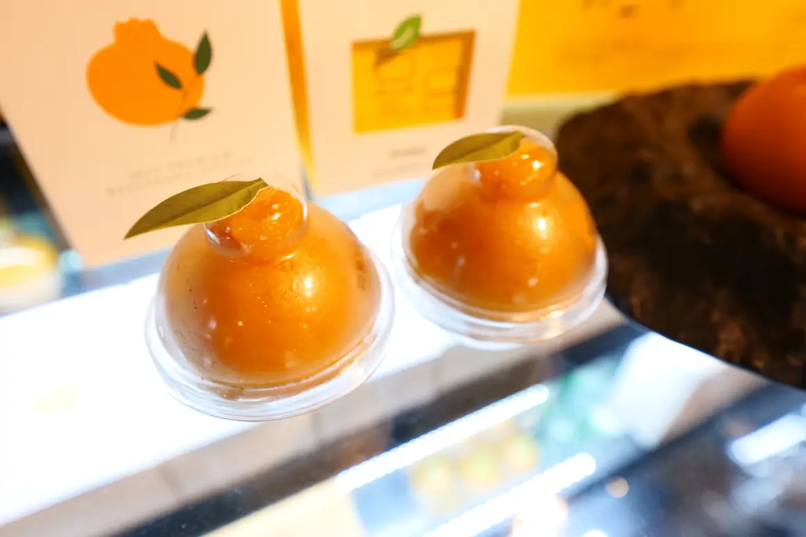 산방산 아래에서 한라봉을 양갱으로 빚는 효은디저트
