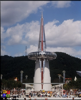 1993년 대전세계박람회 당시 한빛탑 기록 사진입니다.