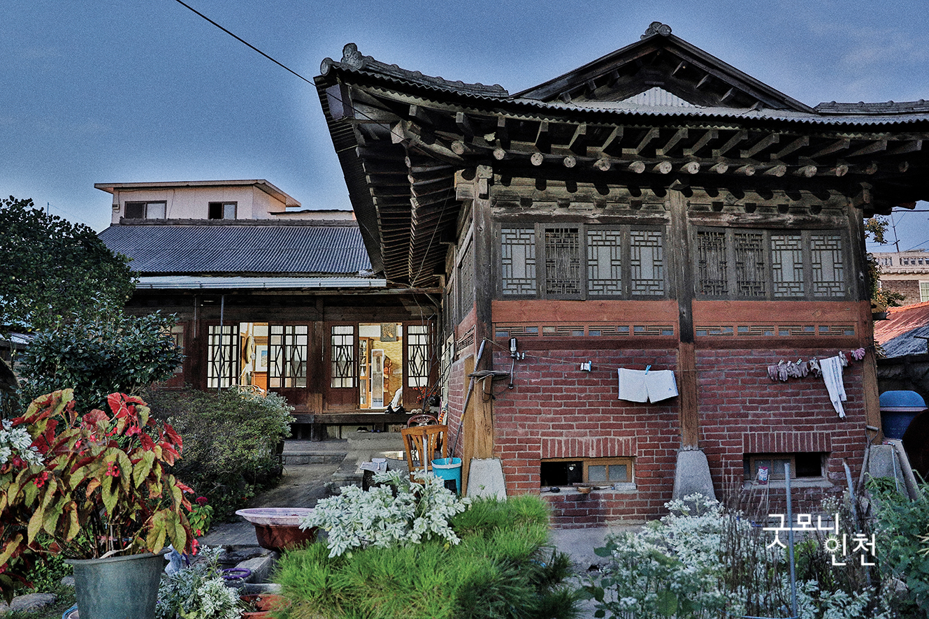 This is a modern industrial space in Ganghwa featured in an Incheon city article related to Joyang Bangjik..