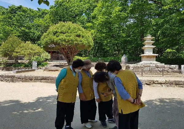 사나사 전경.