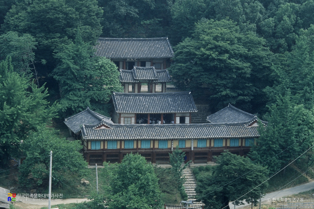 1532년 안성향교의 풍화루, 11칸 누각에서 읽는 조선의 지방 교육