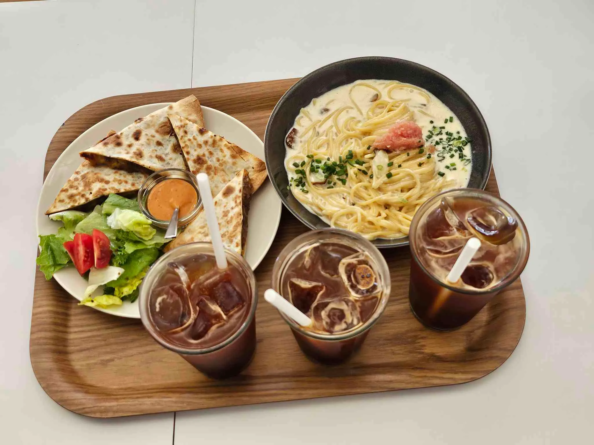 Garden Brunch at 193 Beside Hwangnyeong Tunnel, Deux Forêt