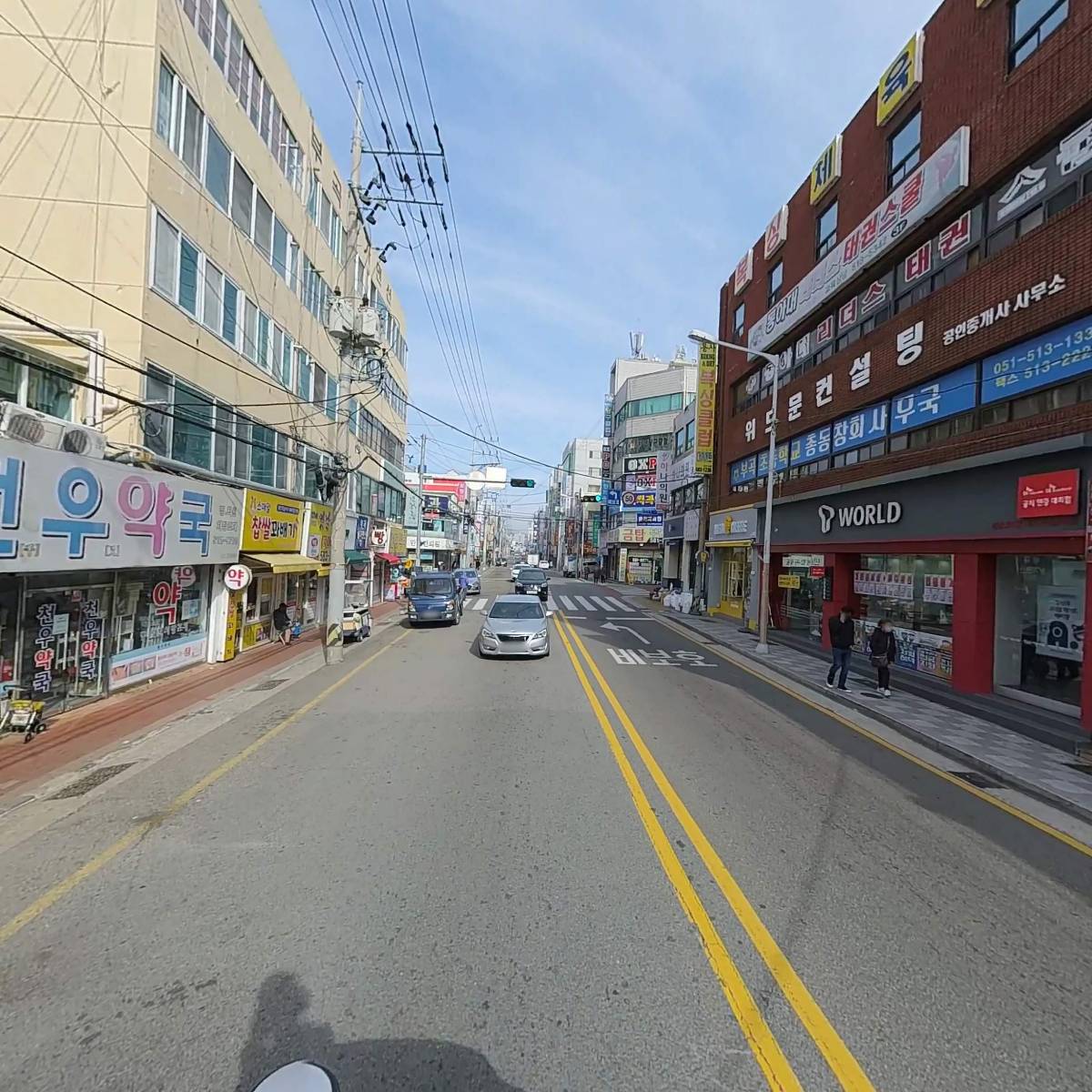 부곡상가시장 상인회 주변 도로 전경입니다.