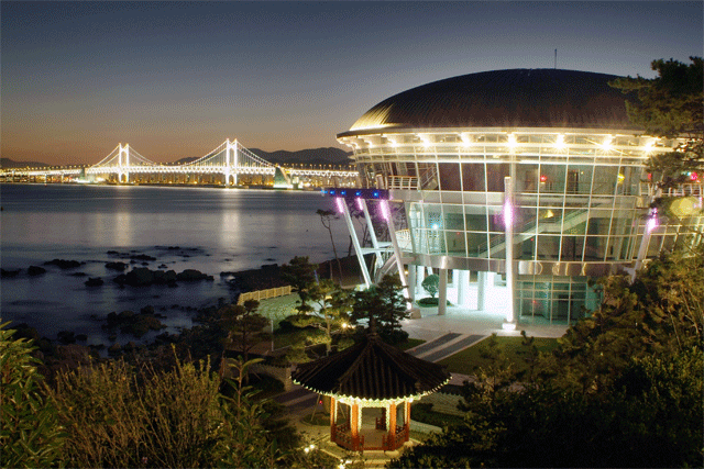The 2005 Busan Summit Venue Remaining on 2,994.52㎡ at the Tip of Dongbaek Island