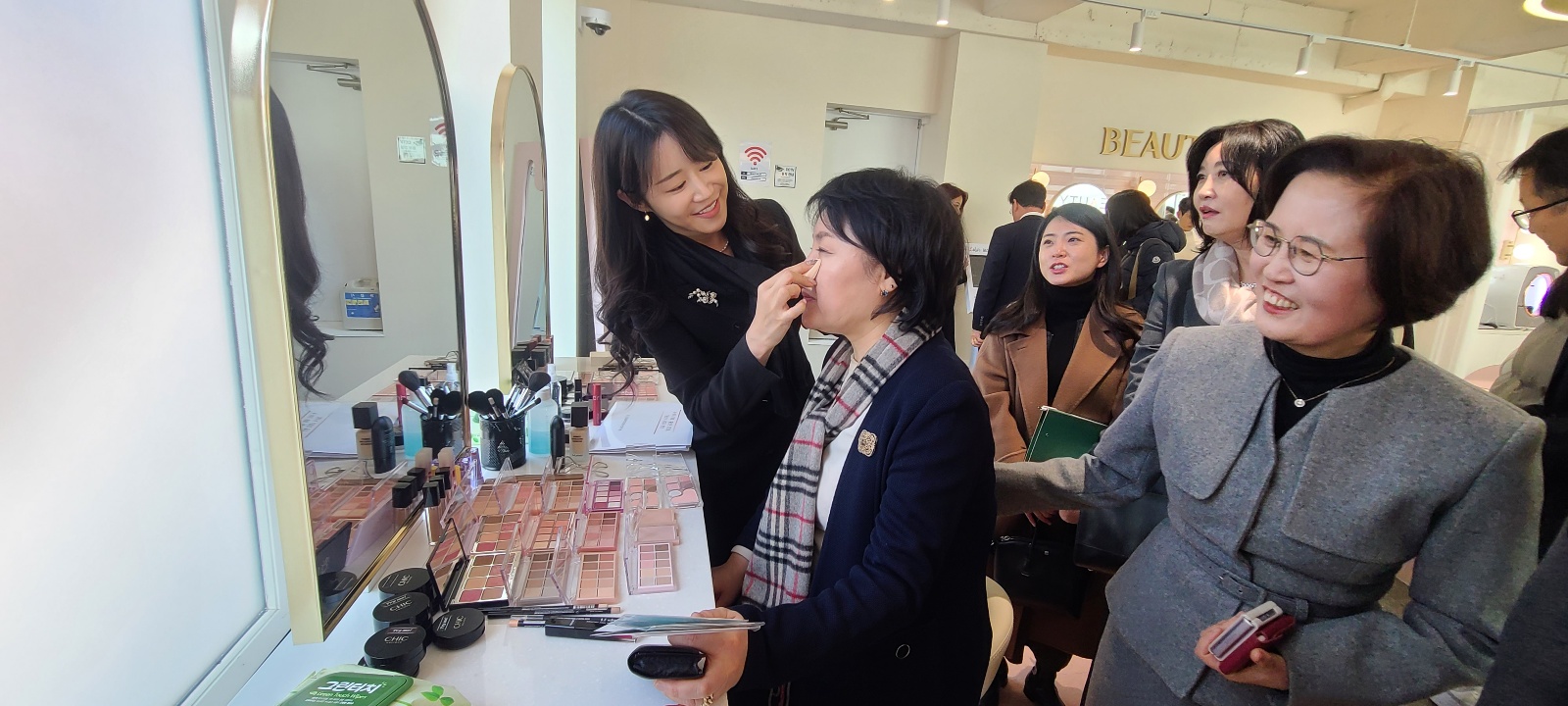 Beauty Play: Experience K-Beauty Firsthand Across Four Floors in Hongdae’s Alleyways