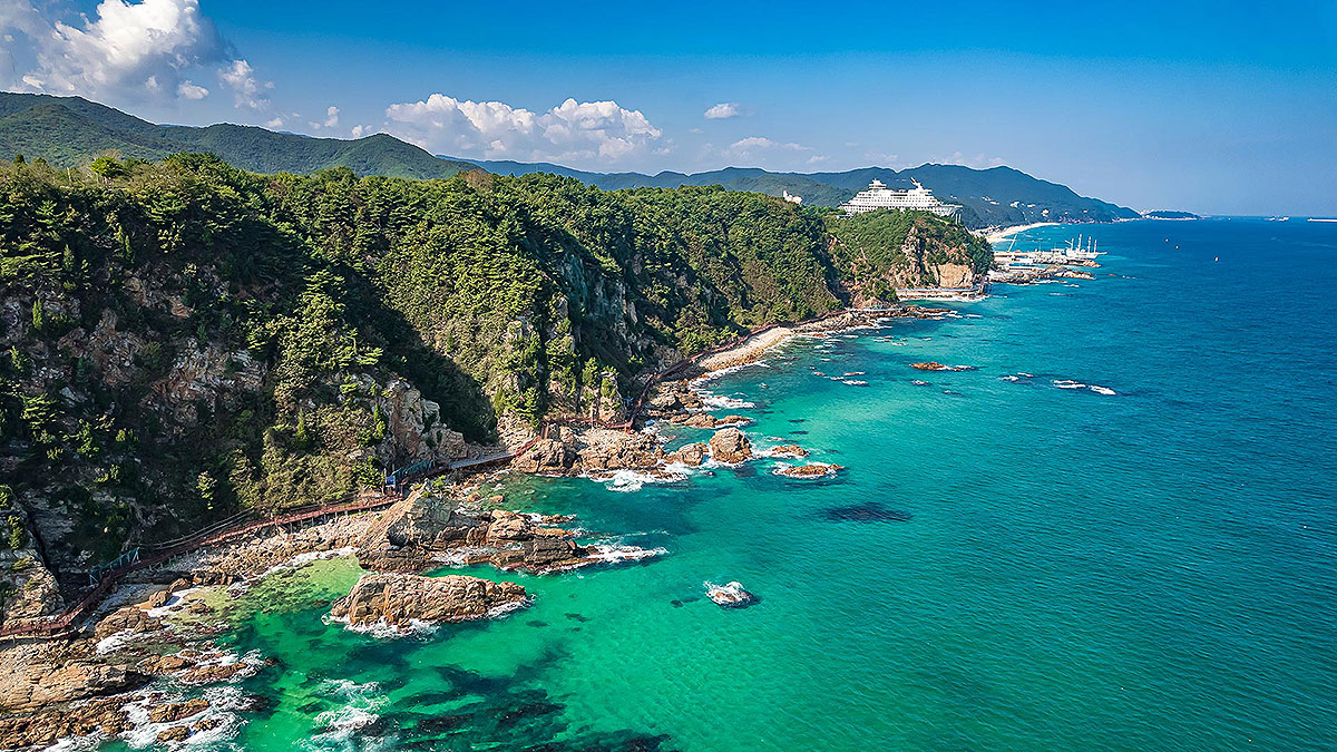 From Jeongdongjin to Simgok Port: a 3.01 km walk along the Jeongdong-Simgok Coastal Trail