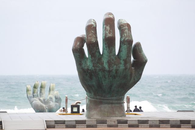 Beyond the Hand of Harmony, Pohang’s Homigot Watched Over by a Lighthouse Since 1908