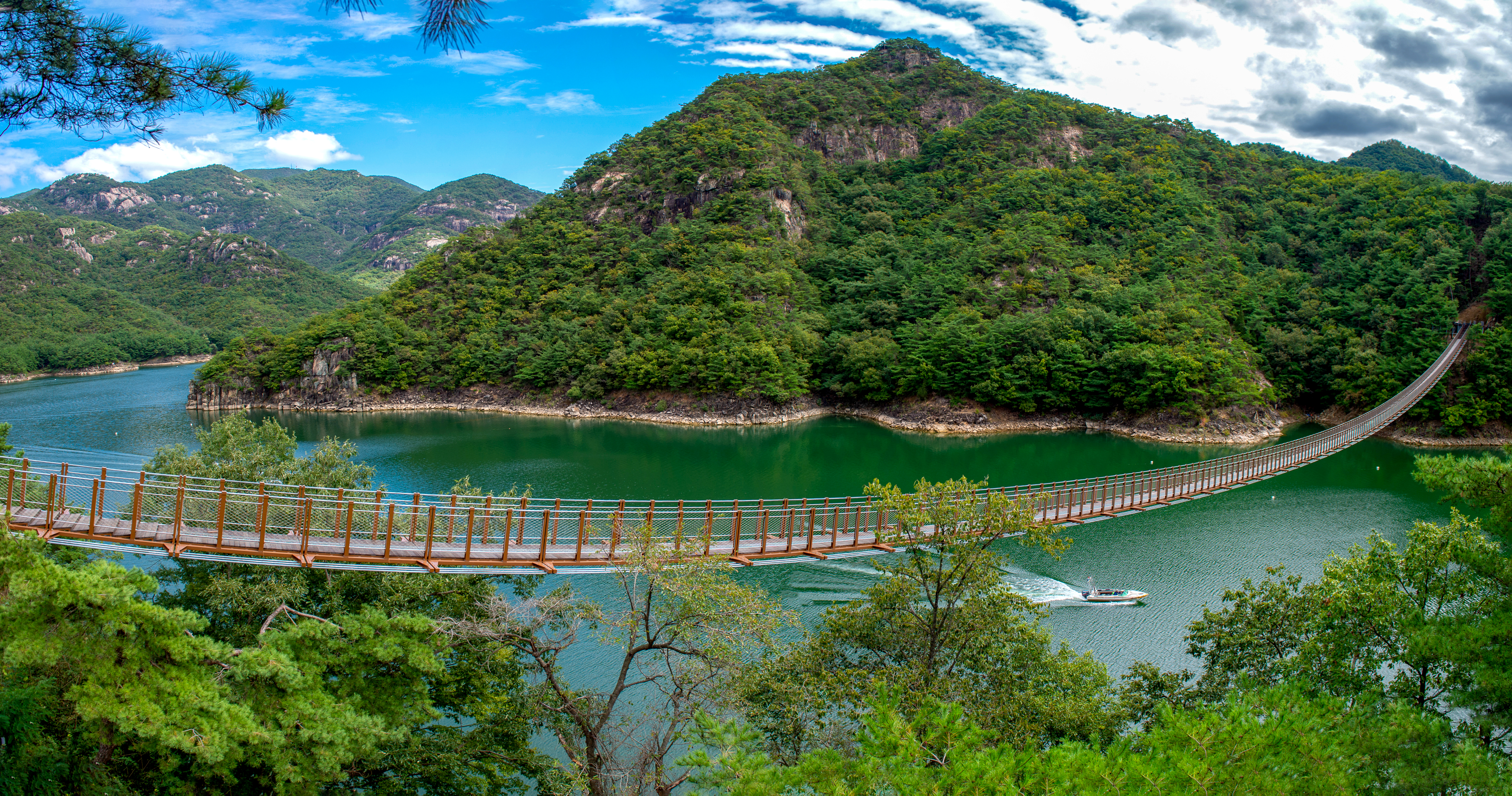 A Lakeside Walk in Jecheon, Facing Scenic Site No. 48, Oksunbong, at the End of a 222 m Bridge