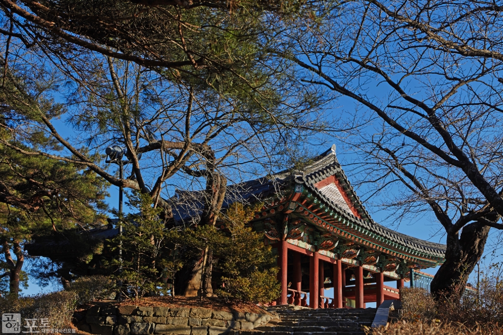 Gyeongpodae, Gangneung: A 700-Year-Old Pavilion on the Northern Hill of Gyeongpo Lake
