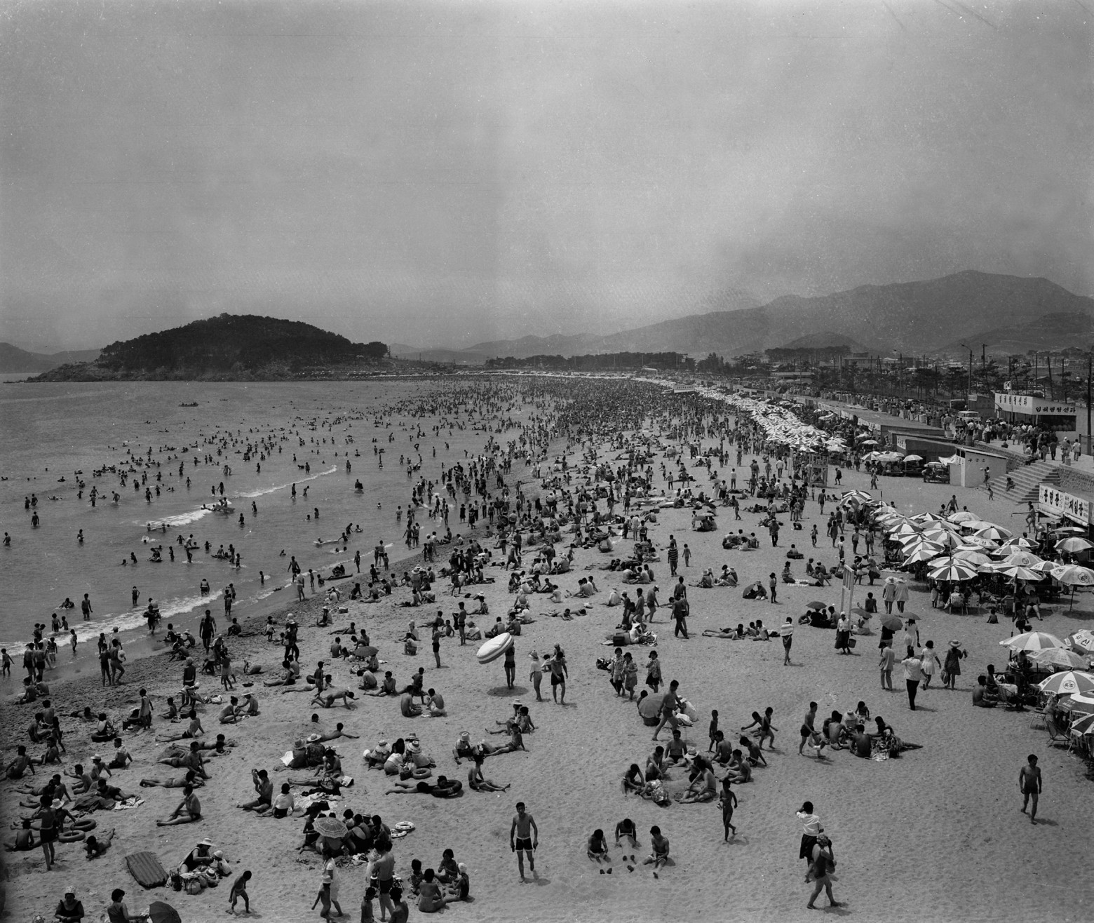 1970년대 해운대해수욕장 아카이브 사진입니다.
