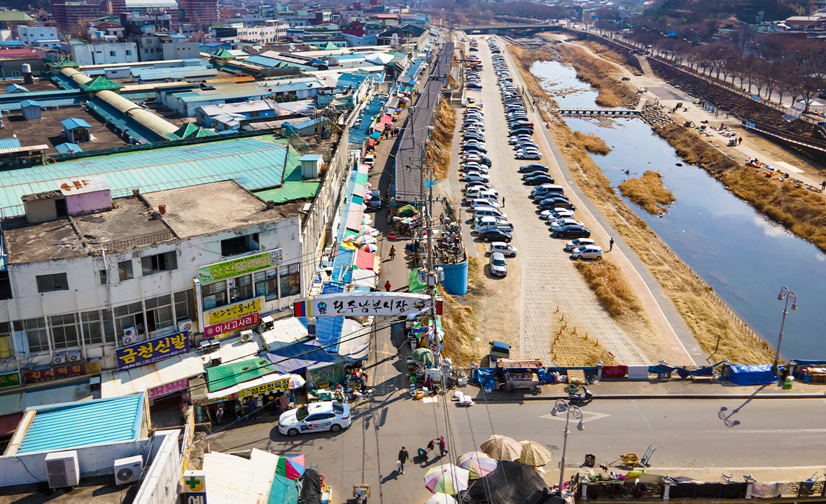 전주 남부시장 내부 모습입니다.