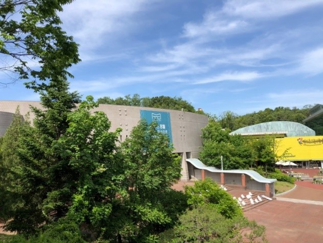 Gyeonggi Provincial Museum in Sanggal-dong, modeled after Suwon Hwaseong